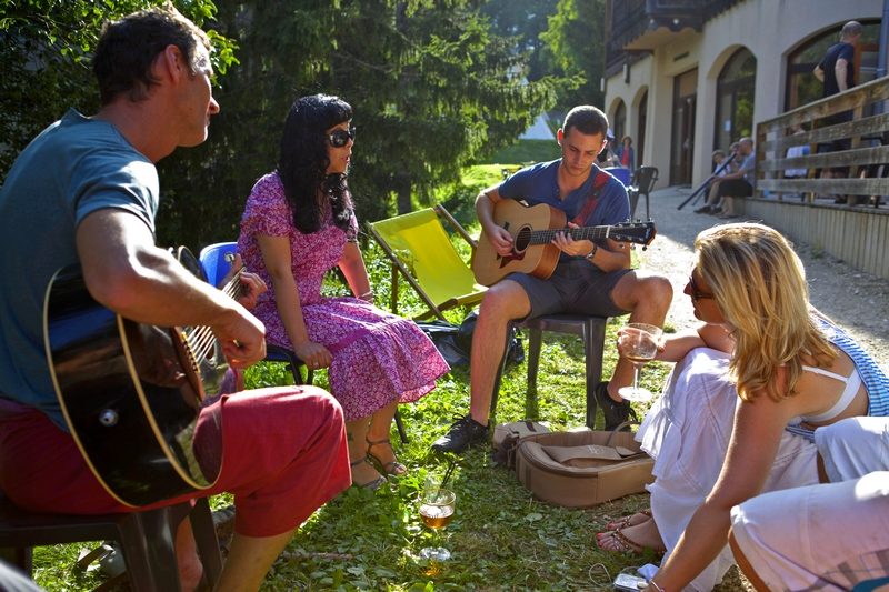 Vacances pour tous : vacances pour célibataires Vacances pour célibataires : Village-Club FaisTesVacances