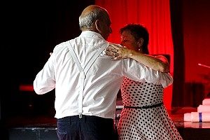 Stage de salsa chez Faistesvacances, club vacances d’été en montagne, Alpes de Savoie