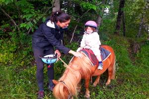 stage d'équitation au village club des 300 stages, vacances à Valmorel dans les Alpes de Savoie. L'équitation en vacances à la montagne !