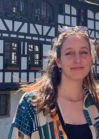 Anna Roinard, Vacances en famille, Loisirs-créativité