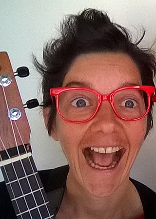 Marie Eve Danis, Vacances en famille, Musique-créativité