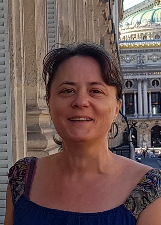 Murielle Chavret, Vacances en famille, Langues