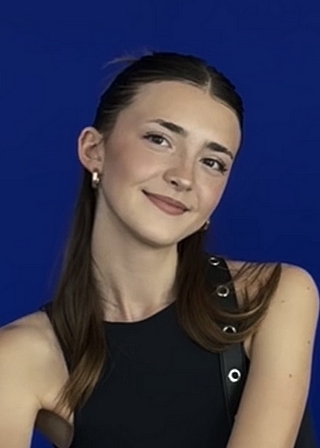 Lola Dupuis, Vacances en famille, Danse collective en ligne