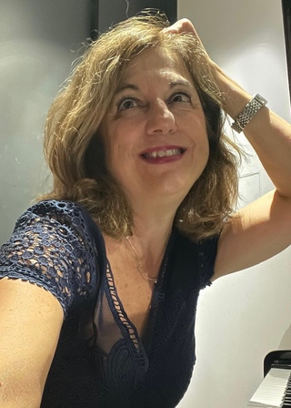 Natacha Venezia, Vacances en famille, Cours piano