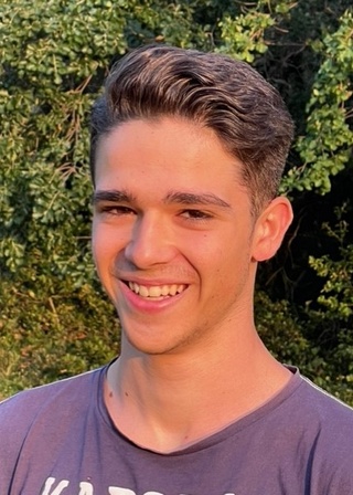 Arthur Poullet, Vacances en famille, Sport