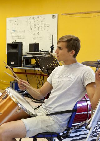 Cours Rythme instruments, Vacances en famille, Musique-créativité